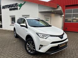 Weiß Gebraucht 2018 Toyota RAV4 Hybrid Team SUV | 21.490 € (Fairer Preis)
