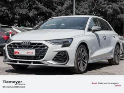 Weiß Gebraucht 2024 Audi S3 Ambiente Limousine | 43.550 € (Guter Preis)