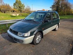 Grün Gebraucht 1996 Mitsubishi Space Runner Van / Kleinbus | 2.800 €