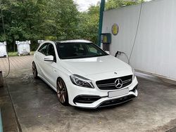 Weiß Gebraucht 2017 Mercedes A45 AMG AMG Limousine | 28.950 € (Fairer Preis)