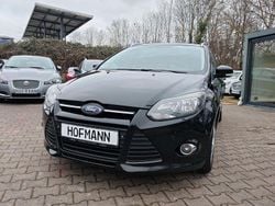 Schwarz Gebraucht 2012 Ford Focus Champions Edition Kombi | 3.590 € (Guter Preis)