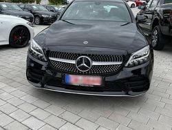 Schwarz Gebraucht 2021 Mercedes C300e AMG line Limousine | 30.999 €