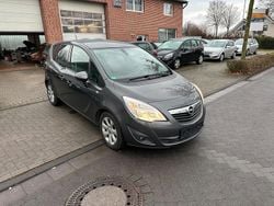 Grau Gebraucht 2010 Opel Meriva Van / Kleinbus | 4.450 € (Etwas zu teuer)