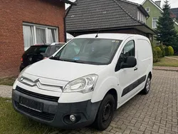 Weiß Gebraucht 2010 Citroën Berlingo Van / Kleinbus | 1.800 € (Guter Preis)
