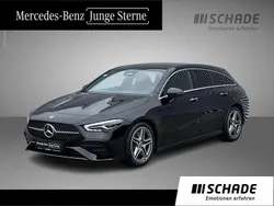 Schwarz Gebraucht 2024 Mercedes CLA250 AMG line Limousine | 39.850 € (Fairer Preis)