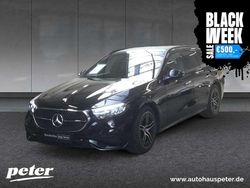 Metalliclack obsidianschwarz Gebraucht 2023 Mercedes E220 AMG Kombi | 45.870 € (Fairer Preis)