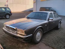 Grau Gebraucht 1989 Jaguar XJ40 Sovereign Limousine | 2.550 €