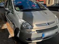 Gelb Gebraucht 2006 Citroën Xsara Picasso Van / Kleinbus | 1.700 € (Fairer Preis)