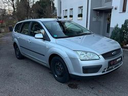 Silber Gebraucht 2006 Ford Focus Kombi | 2.799 € (Etwas zu teuer)
