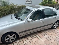 Grau Gebraucht 2001 Mercedes E200 Limousine | 2.000 € (Fairer Preis)