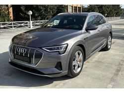 Taifungrau (metallic) Gebraucht 2020 Audi 50 Advanced Kleinwagen | 29.899 €