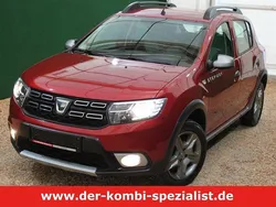 Rot Gebraucht 2020 Dacia Sandero Stepway Kleinwagen | 11.600 € (Fairer Preis)