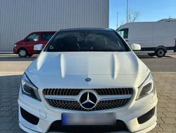 Weiß Gebraucht 2014 Mercedes CLA200 Coupé | 14.990 €