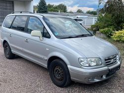 Warm silver Gebraucht 2007 Hyundai Trajet GLS Van / Kleinbus | 3.299 €