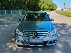 Silber Gebraucht 2011 Mercedes C220 Kombi | 9.500 €
