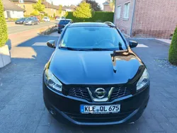 Schwarz Gebraucht 2010 Nissan Qashqai SUV | 6.900 €
