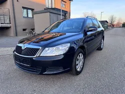 Schwarz Gebraucht 2011 Skoda Octavia Ambiente Kombi | 3.999 € (Guter Preis)