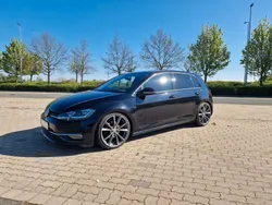 Schwarz Gebraucht 2017 VW Golf VII Comfortline Limousine | 12.490 € (Fairer Preis)