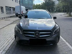 Grau Gebraucht 2014 Mercedes GLA220 SUV | 13.950 € (Guter Preis)