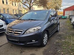 Grau Gebraucht 2007 Honda FR-V Executive Van / Kleinbus | 5.799 € (Teuer)