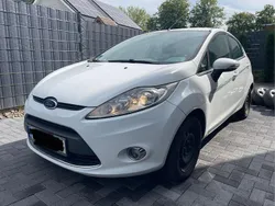 Weiß Gebraucht 2009 Ford Fiesta Titanium Kleinwagen | 3.600 € (Fairer Preis)