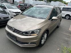 Gold Gebraucht 2016 VW Touran Highline Van / Kleinbus | 14.990 € (Fairer Preis)