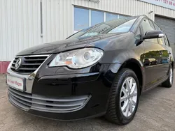 Schwarz Gebraucht 2009 VW Touran United Van / Kleinbus | 4.980 € (Fairer Preis)