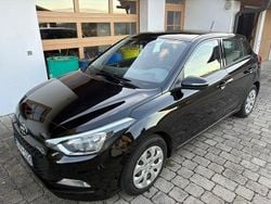 Schwarz Gebraucht 2017 Hyundai i20 Limousine | 5.000 € (Superpreis)
