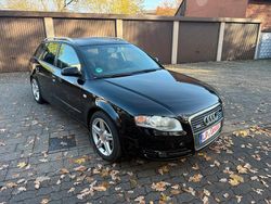 Schwarz Gebraucht 2005 Audi A4 Kombi | 2.700 € (Etwas zu teuer)