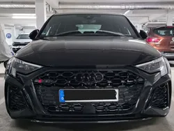 Schwarz Gebraucht 2024 Audi RS3 Ambiente Kleinwagen | 63.000 € (Guter Preis)