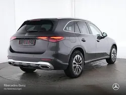 Graphitgrau Gebraucht 2024 Mercedes GLC200 Advanced Plus SUV | 49.490 € (Superpreis)