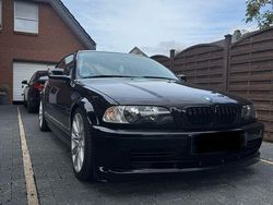 Schwarz Gebraucht 2001 BMW 318 Coupé | 6.500 €