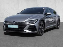Pyritsilber (metallic) Gebraucht 2022 VW Arteon R Kombi | 36.840 € (Guter Preis)