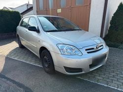 Beige Gebraucht 2004 Toyota Corolla Kleinwagen | 2.000 €