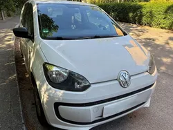 Weiß Gebraucht 2013 VW up! move up! Kleinwagen | 2.500 €