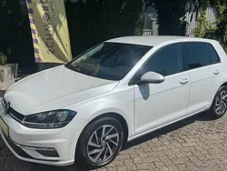 Weiß Gebraucht 2017 VW Golf VII Sound Limousine | 14.950 € (Etwas zu teuer)