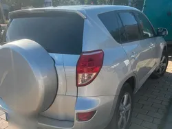 Grau Gebraucht 2008 Toyota RAV4 Executive SUV | 6.300 € (Fairer Preis)