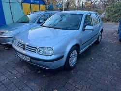 Silber Gebraucht 2003 VW Golf IV Comfortline Limousine | 1.590 € (Fairer Preis)