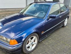 Blau Gebraucht 1996 BMW 316 Coupé | 2.990 € (Fairer Preis)