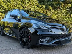 Schwarz Gebraucht 2016 Renault Clio R.S. Trophy Kleinwagen | 14.200 €