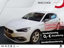 Glacial weiss metallic Gebraucht 2024 Seat Leon FR Limousine | 26.440 € (Guter Preis)