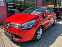 Rot Gebraucht 2015 Renault Clio IV Limousine | 7.890 € (Guter Preis)