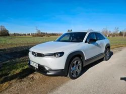 Weiß Gebraucht 2020 Mazda MX30 Edition SUV | 13.400 € (Guter Preis)