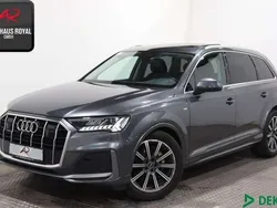 Grau Gebraucht 2021 Audi Q7 S-Line SUV | 52.880 € (Fairer Preis)
