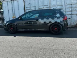 Schwarz Gebraucht 2007 VW Golf V Edition Kleinwagen | 6.500 €