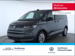 Indiumgrau metallic Gebraucht 2024 VW T7 Van | 52.780 € (Guter Preis)