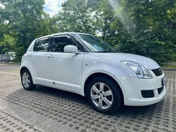 Weiß Gebraucht 2009 Suzuki Swift Limousine | 2.950 € (Fairer Preis)