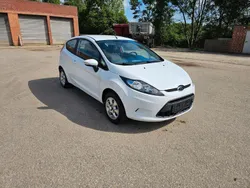 Weiß Gebraucht 2009 Ford Fiesta Trend Kleinwagen | 2.100 € (Guter Preis)