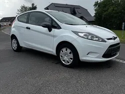 Weiß Gebraucht 2009 Ford Fiesta Ambiente Kleinwagen | 3.290 € (Fairer Preis)