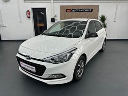 Weiß Gebraucht 2018 Hyundai i20 Passion Limousine | 10.300 € (Fairer Preis)